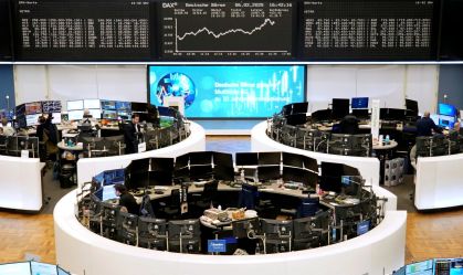 Bolsas da Europa voltam a cair, com preocupações sobre semicondutores