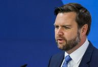 Papa Leão XIV teria criticado vice de Trump em postagem no X