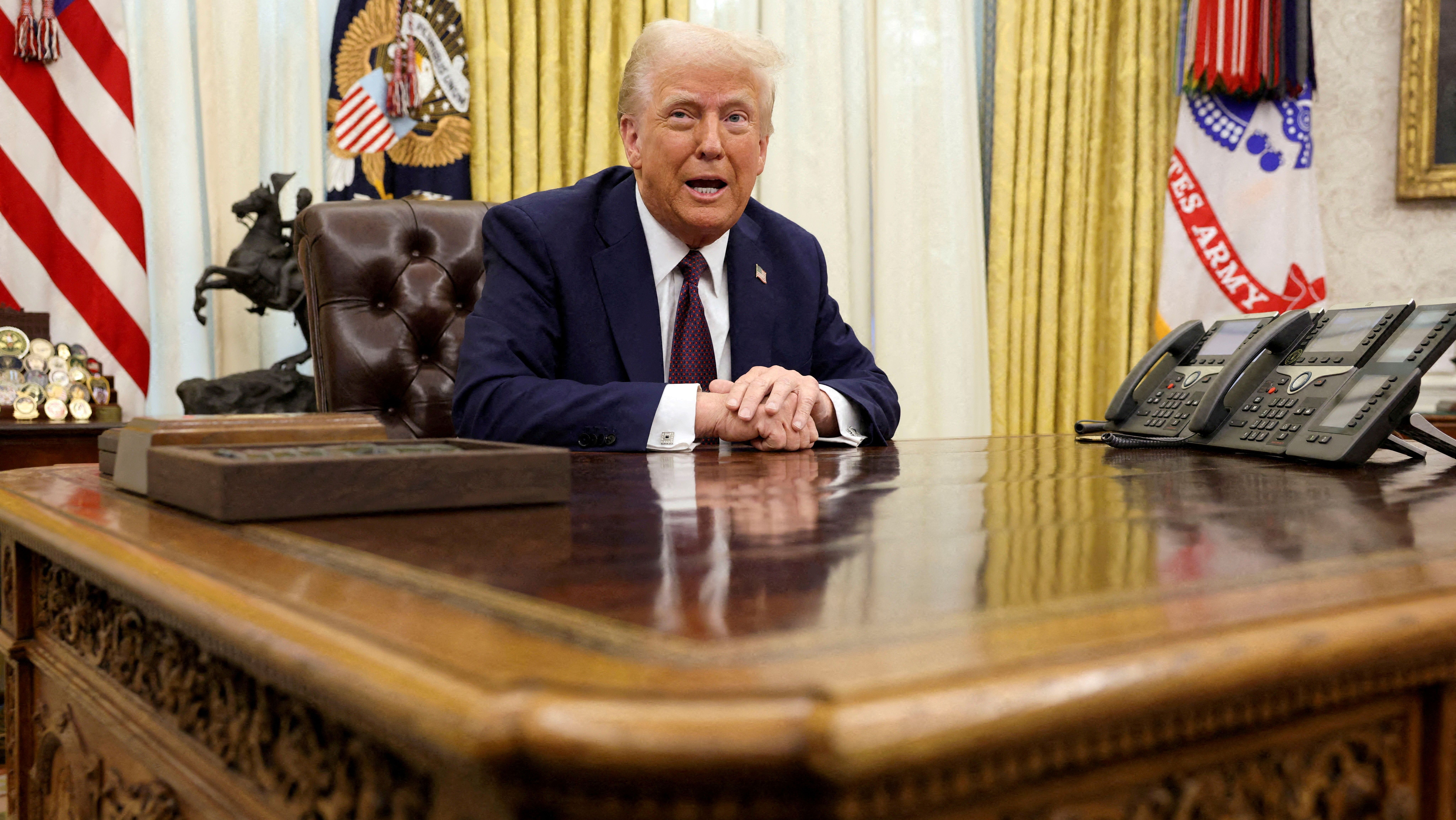 Presidente dos EUA, Donald Trump, no Salão Oval da Casa Branca, em Washington