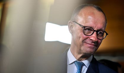 Merz enfrenta caminho difícil para governar após vitória na eleição alemã