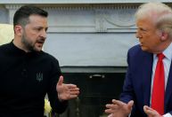 Após suspender ajuda, autoridades dos EUA buscam reconhecimento de Zelensky