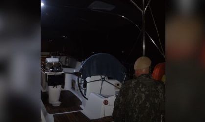 PM resgata mulher mantida refém e agredida em veleiro em Ubatuba