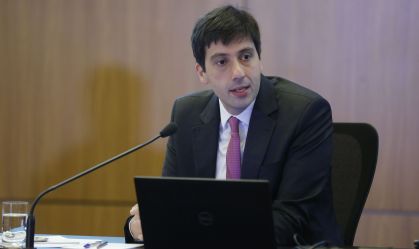 Dados indicam crescimento menor da atividade no 2º tri, diz diretor do BC