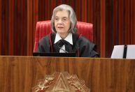 Cármen Lúcia promete um TSE rigoroso com redes sociais