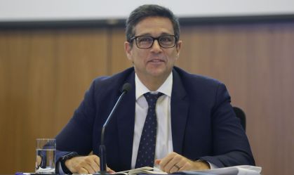 IOF, no longo prazo, restringe o lucro de capital, diz Campos Neto