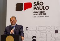 Moraes arquiva pedido do PSOL e não inclui Tarcísio em inquérito do golpe