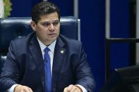 Alcolumbre diz que promulgará aumento de deputados caso Lula não sancione