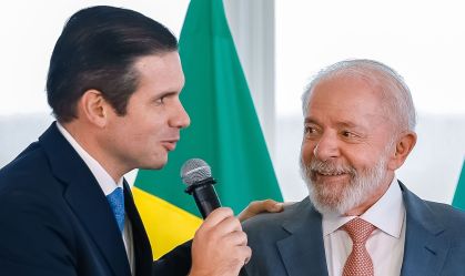 Lula diz a líderes ser “errado” pensar que ele não será candidato em 2026