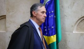 Tarifa de Trump se baseia em compreensão imprecisa dos fatos, diz Barroso