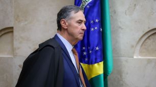 Tarifa de Trump se baseia em compreensão imprecisa dos fatos, diz Barroso