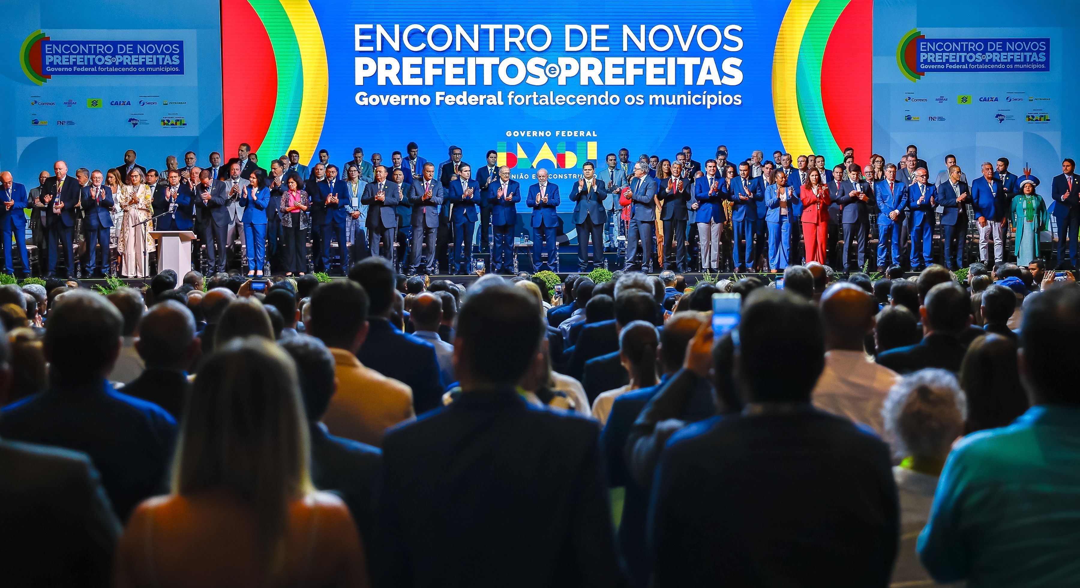 11.02.2025 - Abertura do Encontro de Novos Prefeitos e Prefeitas
