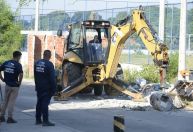 PM retira barricadas que serviam como "pedágio" de traficantes no Rio