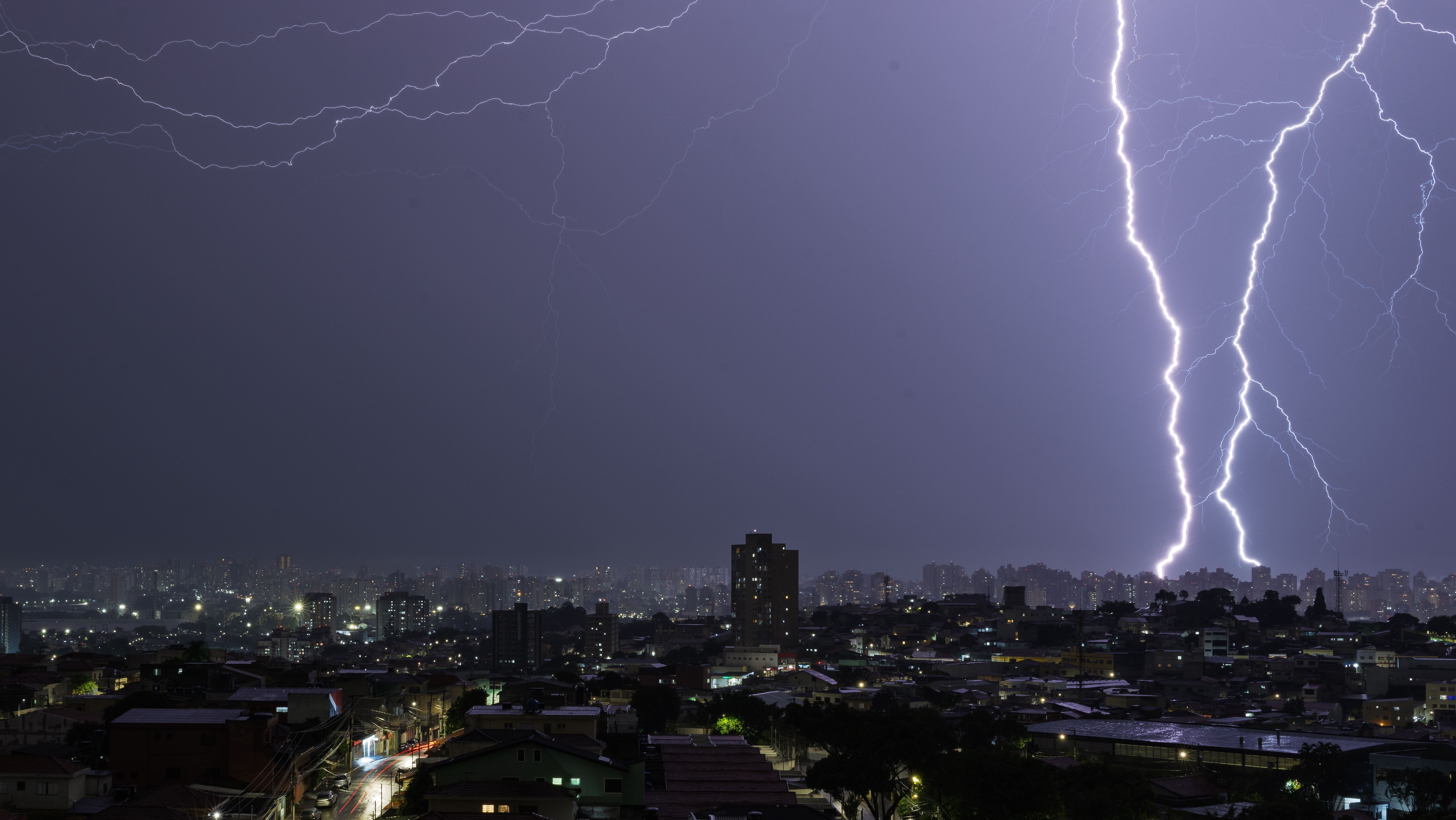 SAO PAULO, TEMPESTADE COM RAIOS