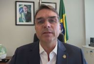 Flávio Bolsonaro à CNN: PGR baseou denúncia em rascunho de Estado de Sítio