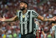 Barboza se pronuncia após briga em Flamengo x Botafogo: "Defender o escudo"