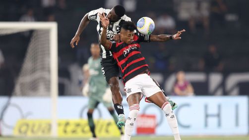 Botafogo x Flamengo pelo Campeonato Brasileiro no Estadio Niltos Santos.