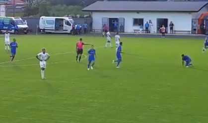 Árbitro valida gol, encerra partida e anula depois; veja vídeo