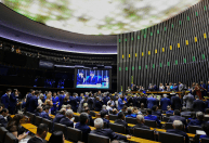 INSS: Câmara aprova urgência de projeto que proíbe descontos automáticos