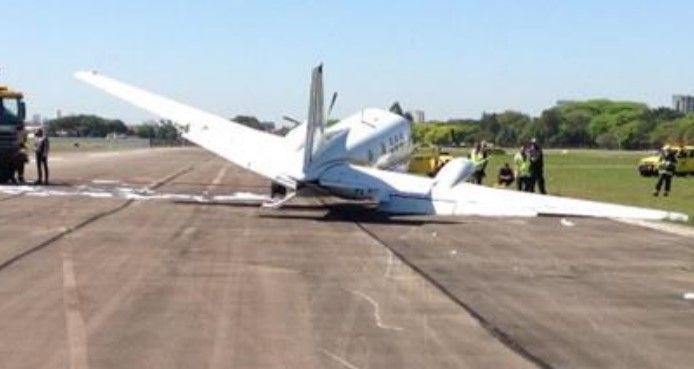 Avião de pequeno porte que se acidentou ao tentar pousar no Campo de Marte em agosto de 2020 • Reprodução/Cenipa