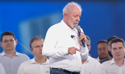 Lula: Duvido que ex-presidente tenha colocado "um tijolo" no Amapá
