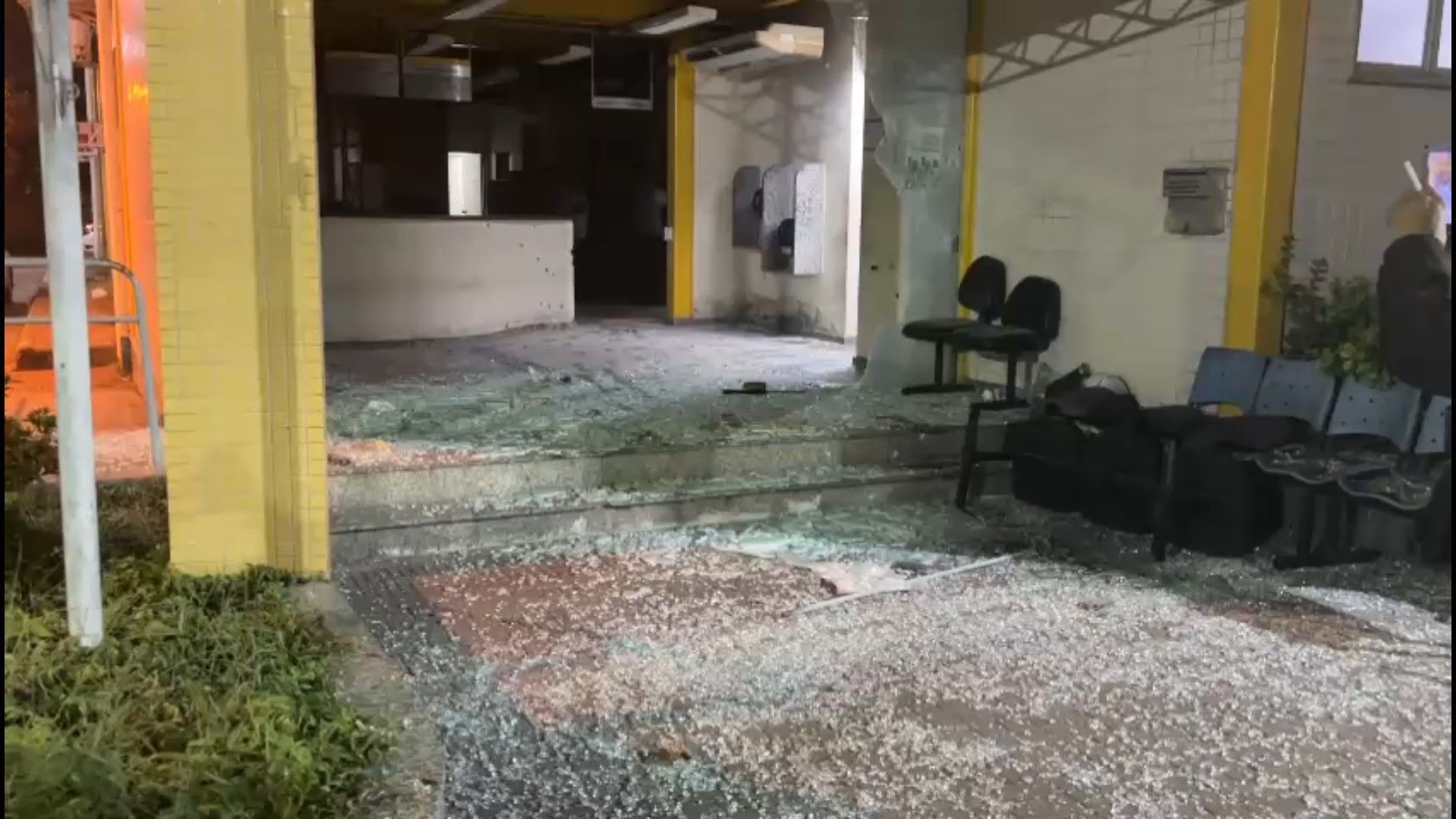 Delegacia em Duque de Caxias foi metralhada por criminosos