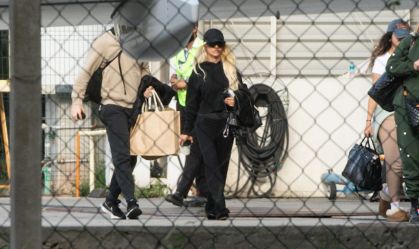 Christina Aguilera desembarca no Rio de Janeiro