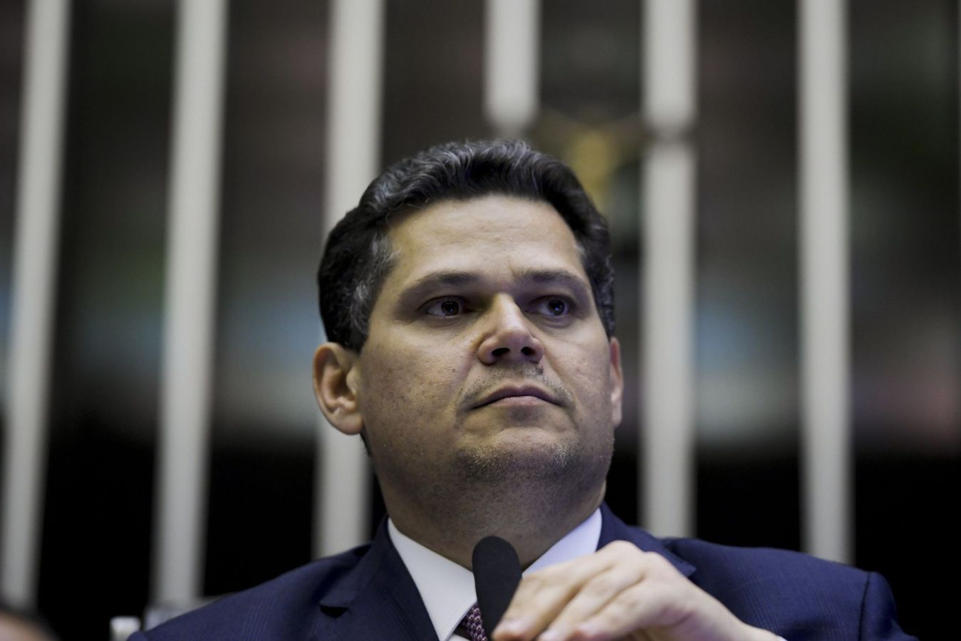 https://admin.cnnbrasil.com.br/wp-content/uploads/sites/12/2025/02/DAVI-ALCOLUMBRE-PLENARIO-03-02-2025.jpg?w=1200&h=900&crop=0
