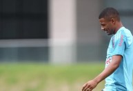 De La Cruz está fora do Fla-Flu; veja provável escalação do Flamengo