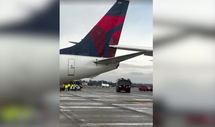 Asa de jato da Japan Airlines atinge avião da Delta Air em Seattle