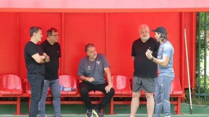 Diretoria acompanha trabalho do time do São Paulo no dia a dia
