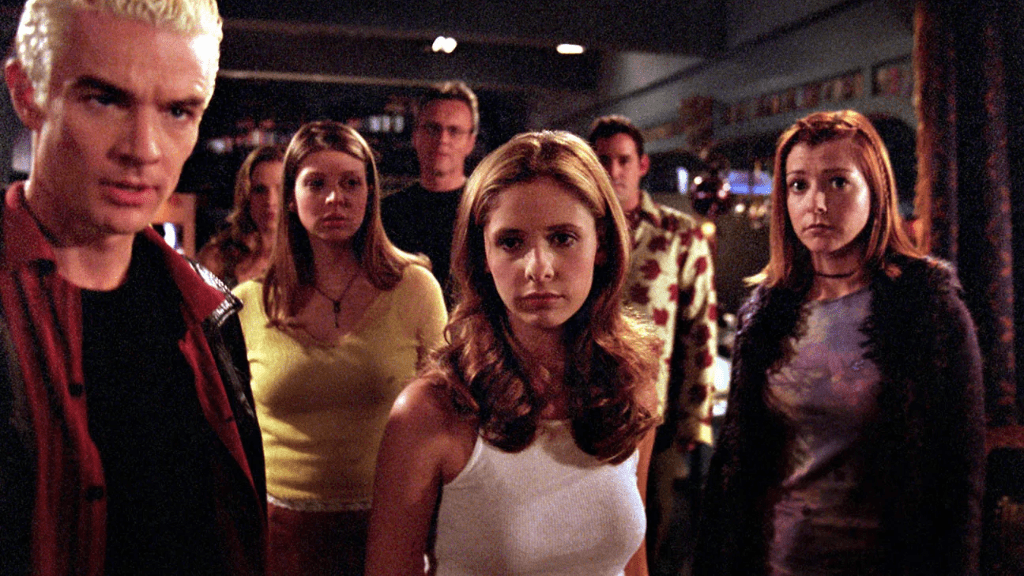 Astros de “Buffy” se reencontram no palco do Emmy após 30 anos