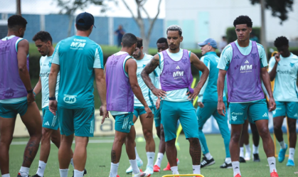Cruzeiro tem semana com clássicos e aguarda "sim" do novo treinador