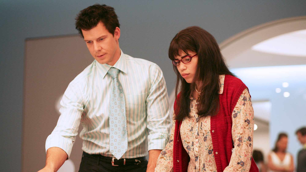 Eric Mabius e America Ferrera em Ugly Betty