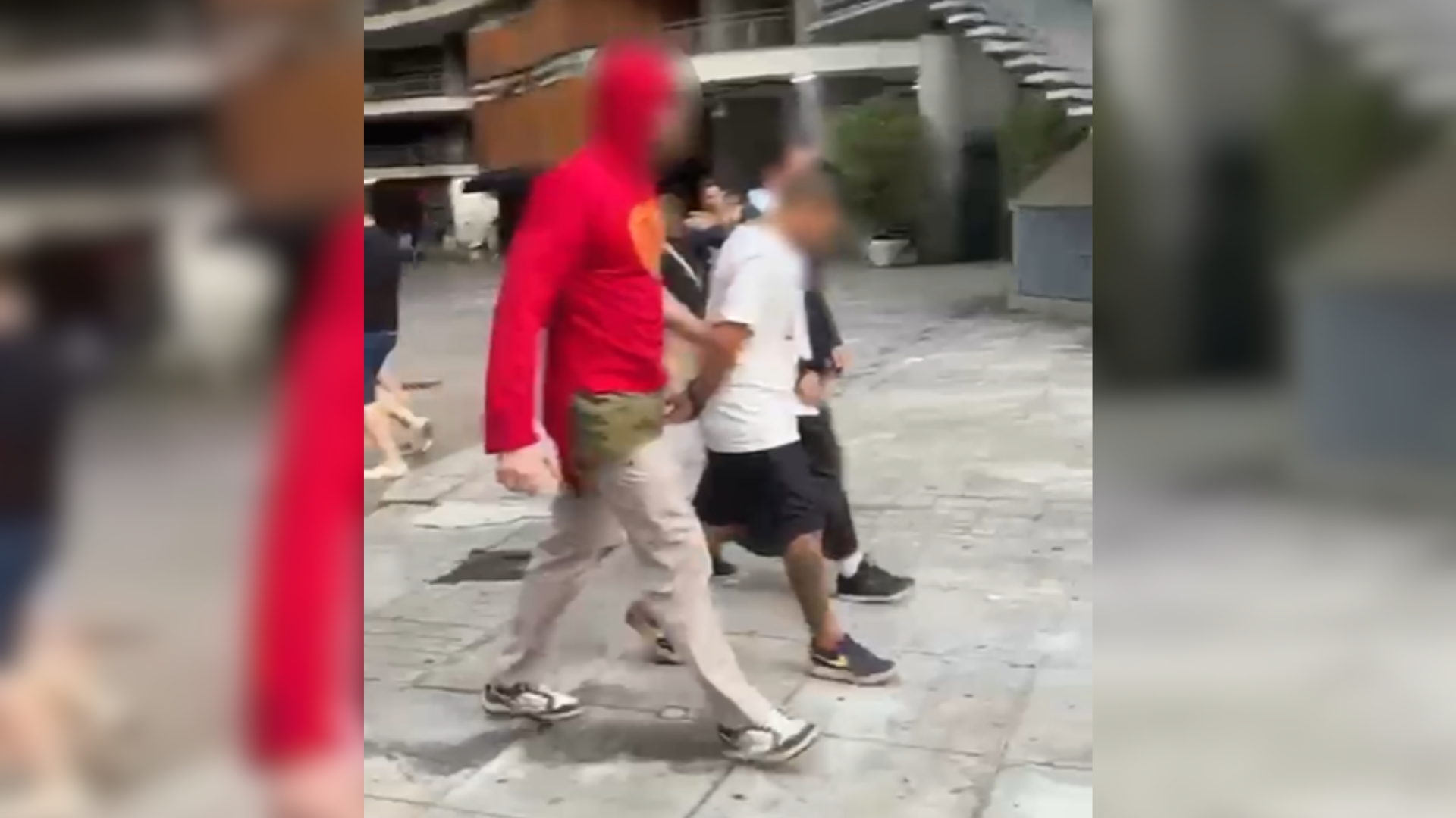 Policiais disfarçados
