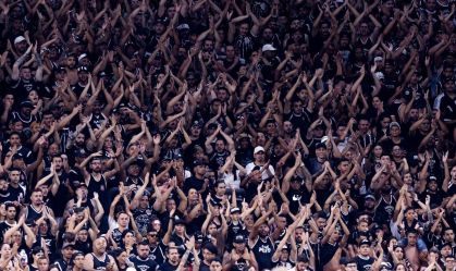 Organizada do Corinthians se manifesta após cobrar diretoria