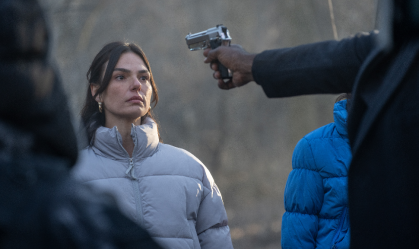 Isis Valverde em "Código Alarum"