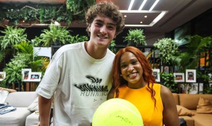 Rebeca Andrade pede autógrafo para João Fonseca no Rio Open; veja