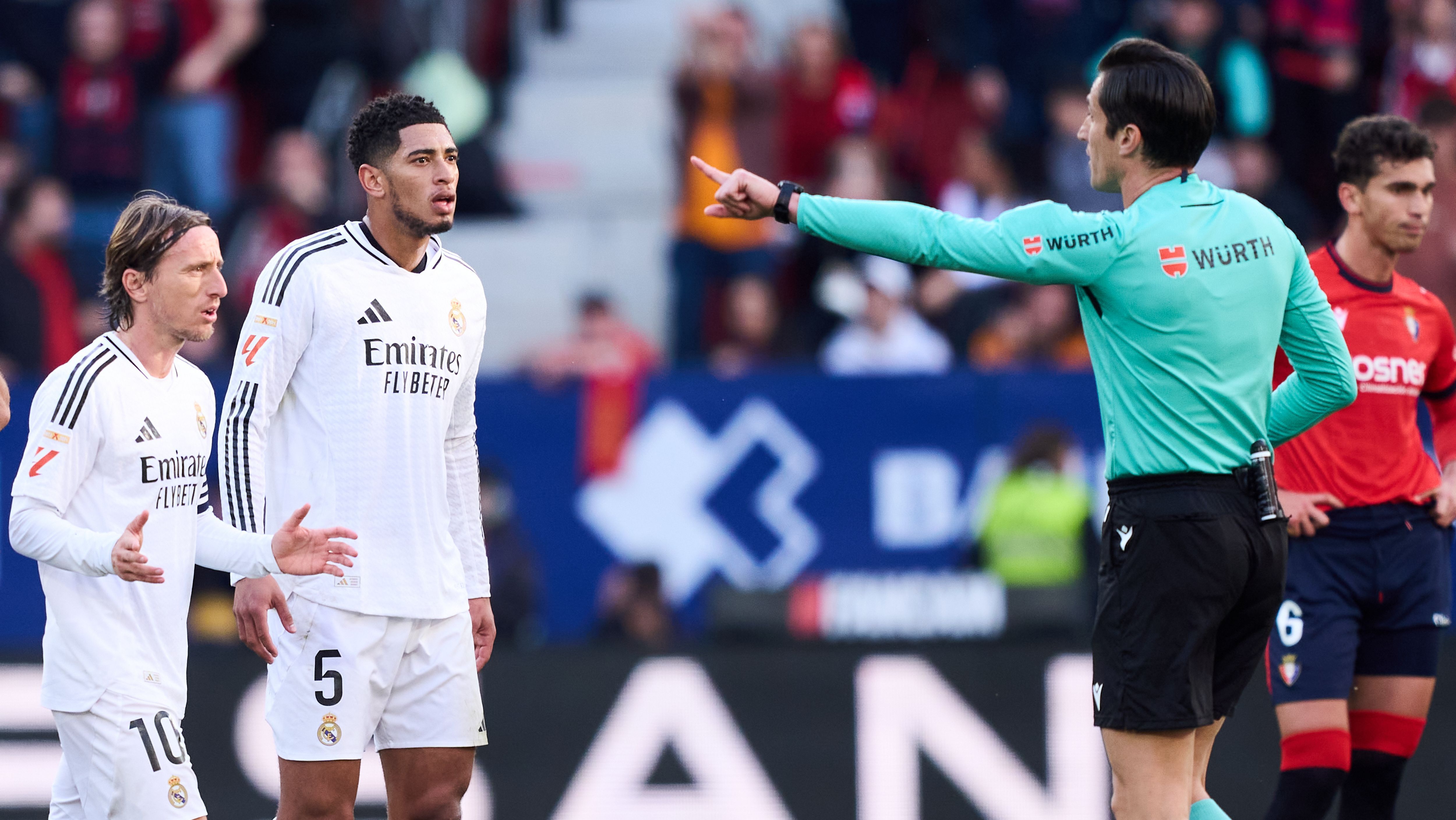 Jude Bellingham foi expulso em empate do Real Madrid com o Osasuna