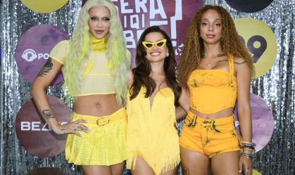 Pabllo Vittar recebe Juliette e outros famosos em bloco no Rio; veja fotos