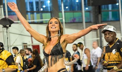 Luciana Gimenez participa de ensaio técnico no Anhembi; veja fotos