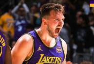 Doncic brilha com triplo-duplo, e Lakers superam Mavericks