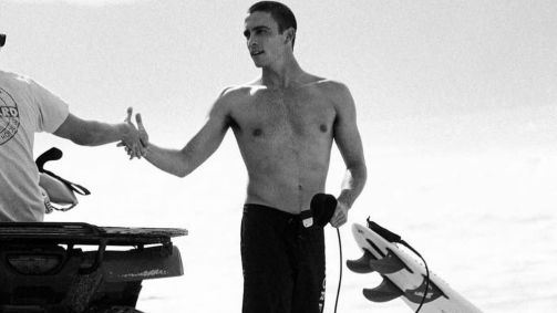 Makai McNamara foi resgatado inconsciente da água