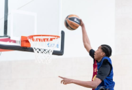 Jovem de 13 anos desperta interessa da NBA; veja lances
