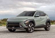 Nova geração do Hyundai Kona Hybrid chega ao Brasil em abril