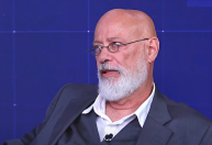 O senso crítico tem perdido força como referência de valores, diz Pondé