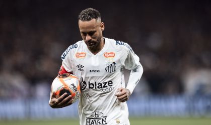 Ações da dona da Penalty caem após fala de Neymar sobre bola do Paulistão