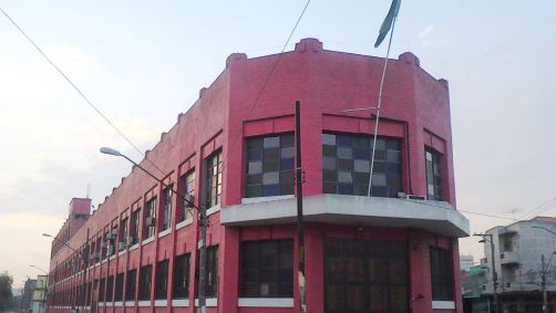 Prédio da Editora Três, na interseção das Ruas William Speers e Engenheiro Fox. Lapa de Baixo, Zona Oeste de São Paulo, Brasil