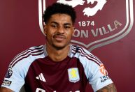 Rashford é apresentado no Aston Villa e comenta retorno à Champions League