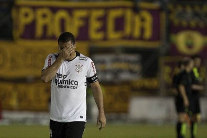 Ronaldo em eliminação do Corinthians na pré-Libertadores