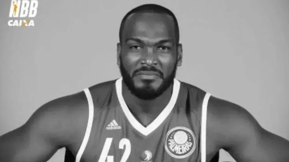 Steven Toyloy morreu neste domingo (23), informou o NBB